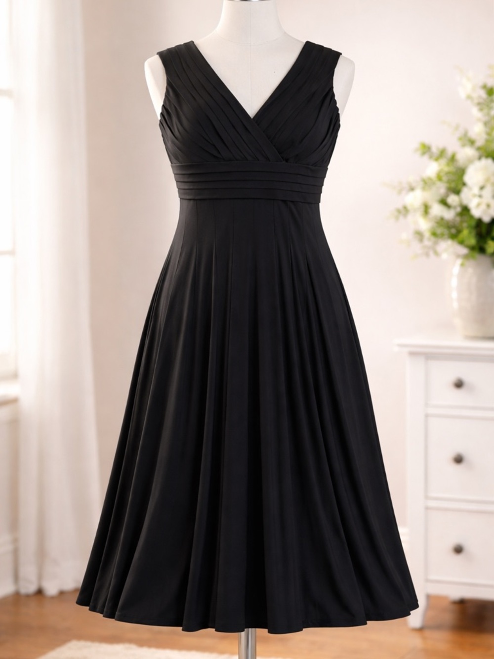 Black Cocktail Dress Size 10 Knee Length Fit + Flare Pleated Skirt Stretch LBD